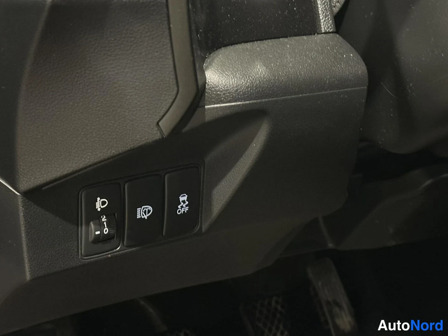 Punainen Honda Civic 2015, kuva 9