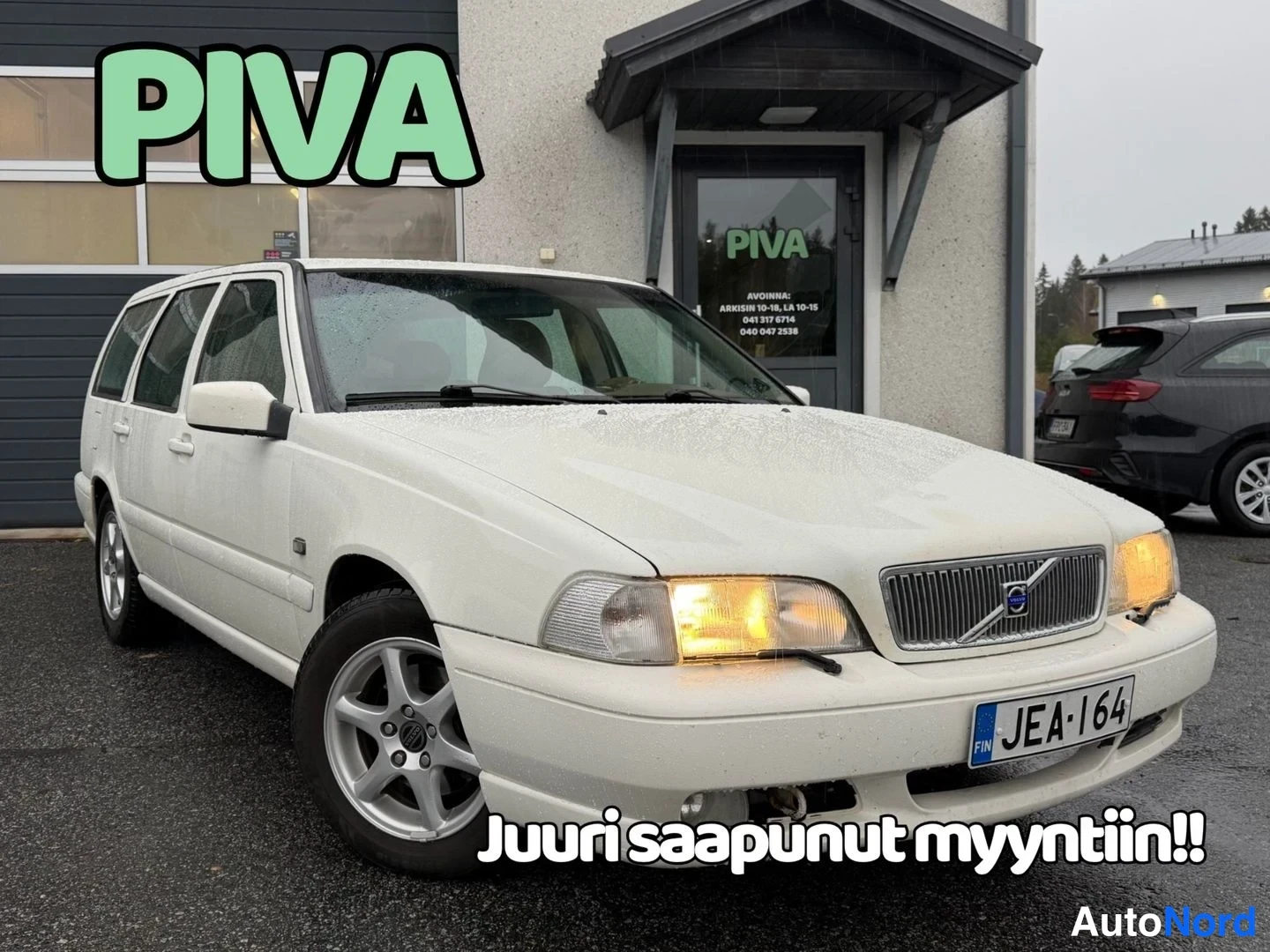 Valkoinen Volvo V70 2000, etuviisto, keula oikealle, kuva 2