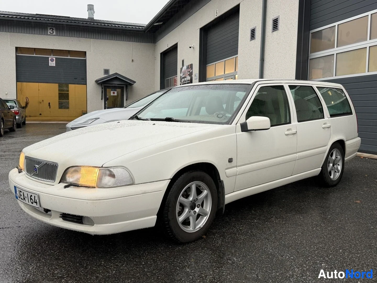 Volvo V70 2.4 Classic Automaatti 2000