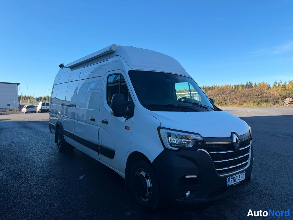 Valkoinen Renault Master 2021, etuviisto, keula vasemmalle, kuva 2