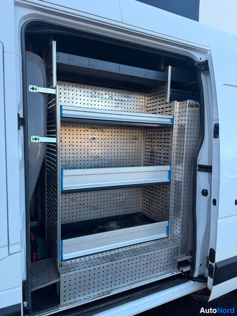 Valkoinen Renault Master 2021, tavaratila, kuva 12