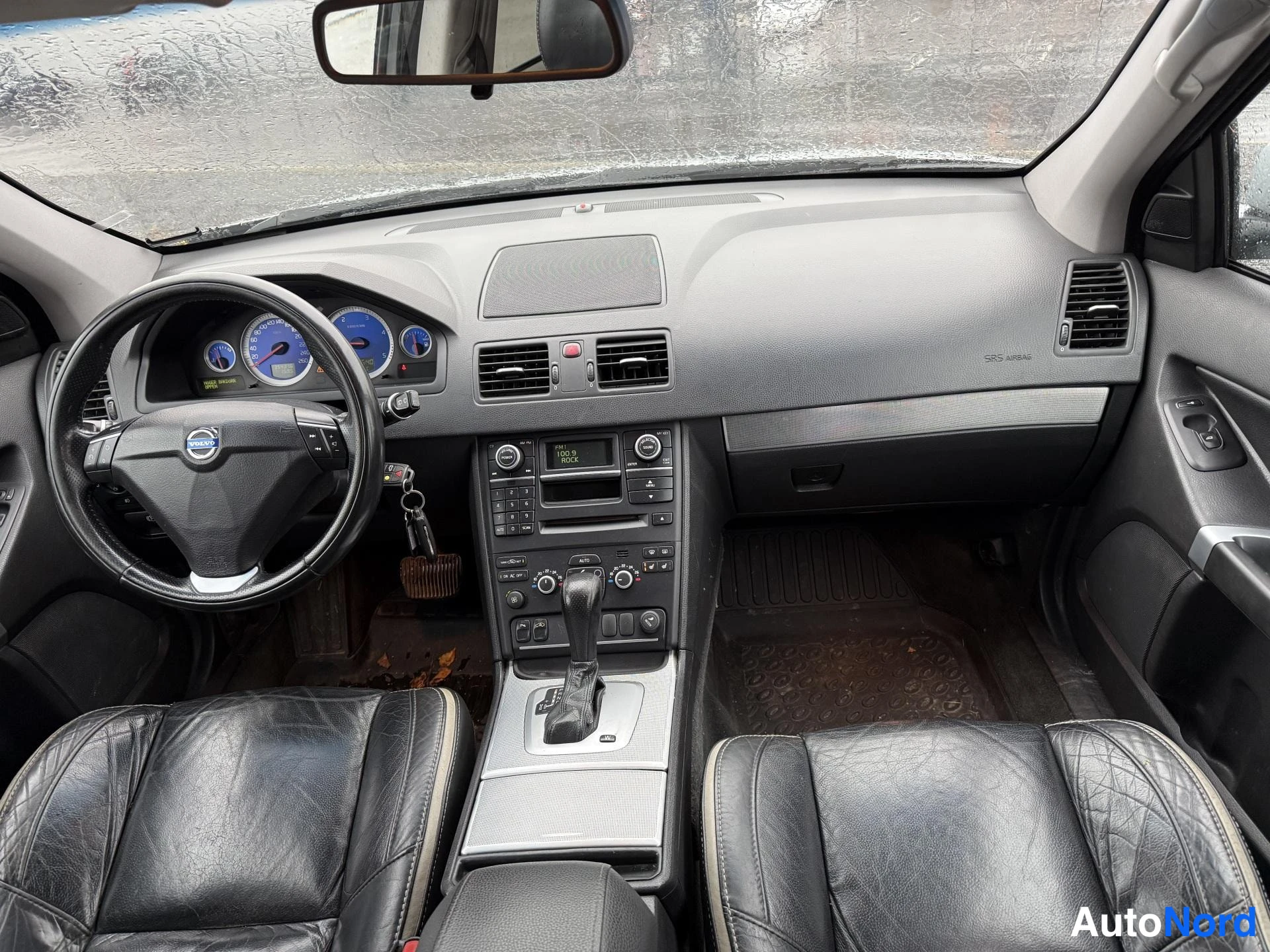 Hopea Volvo XC90 2008, ohjaamo, kuva 6