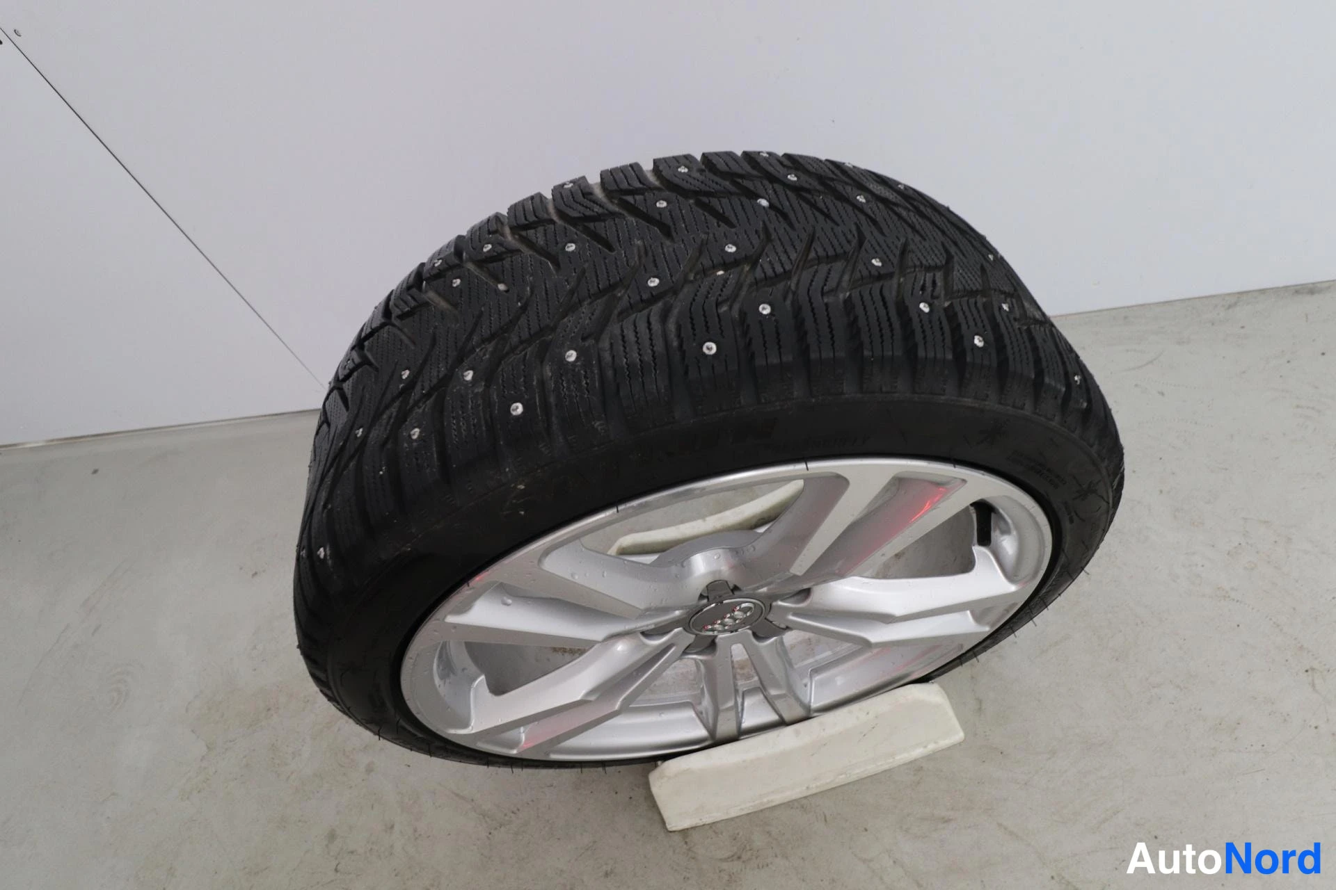 Ruskea Audi S3 2016, yksityiskohta, kuva 36