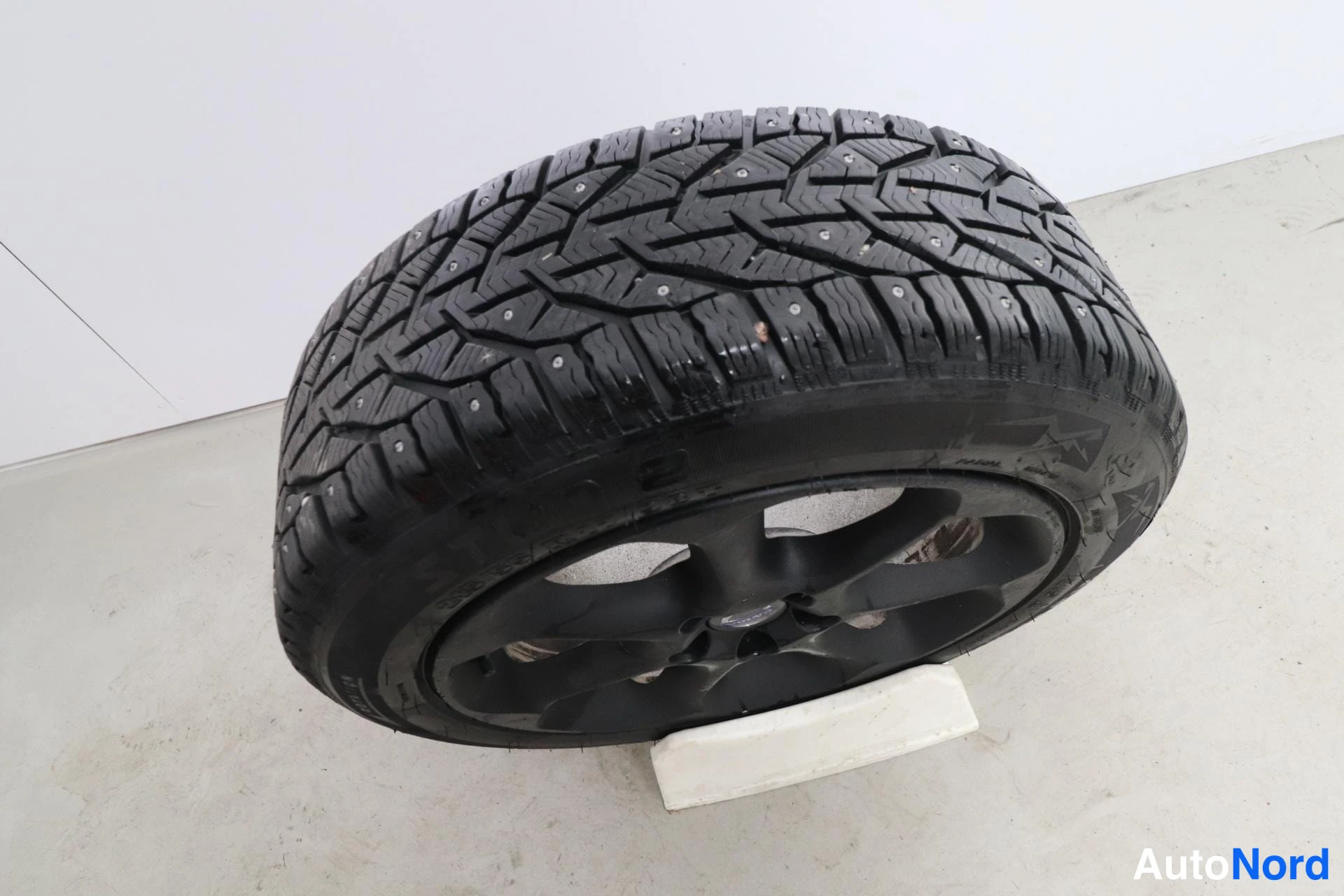 Musta Volvo V70 2008, yksityiskohta, kuva 26