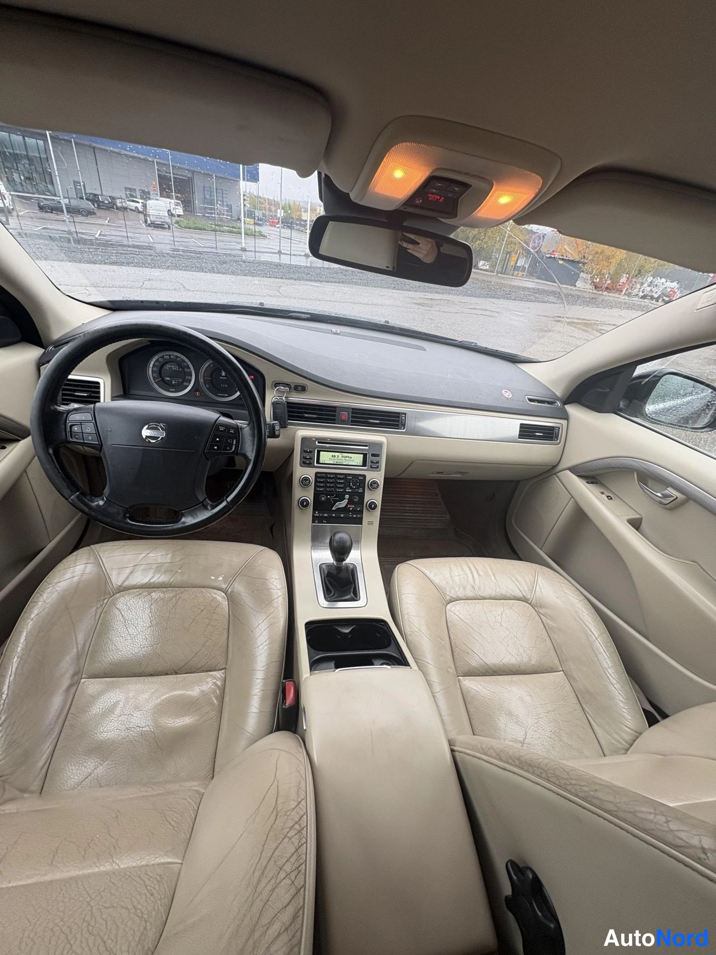 Black Volvo V70 2008, cockpit, photo 6