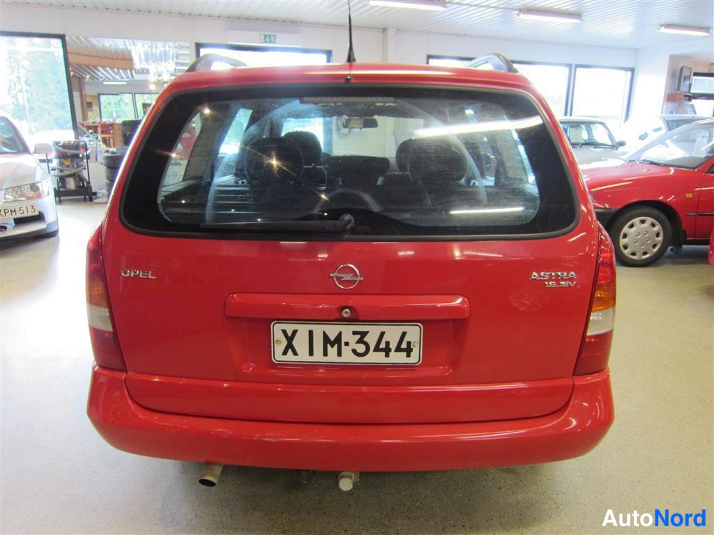 Punainen Opel Astra 1999, takaa, kuva 6