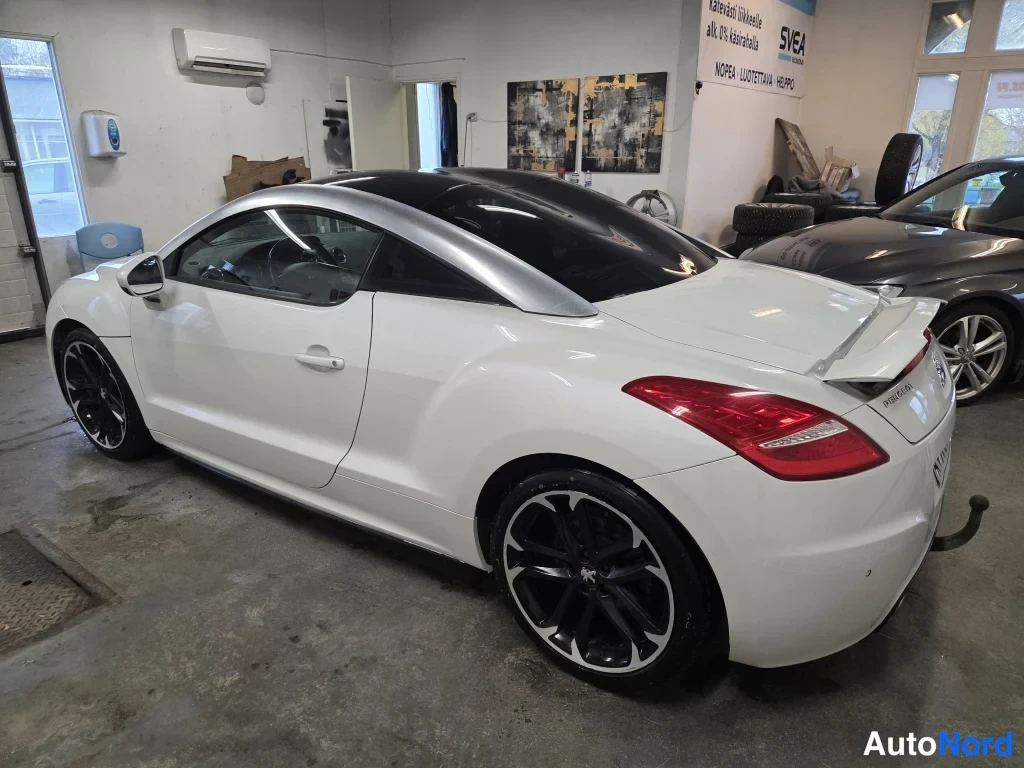 Valkoinen Peugeot RCZ 2011, takaviisto, kuva 4