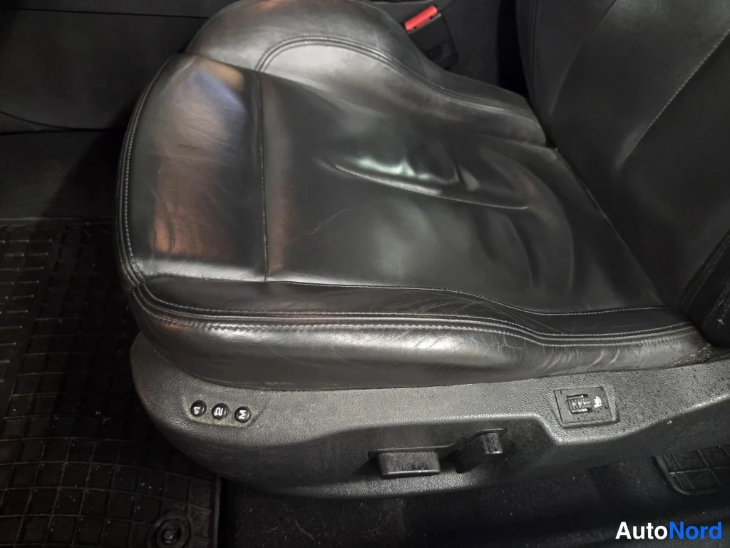 Valkoinen Peugeot RCZ 2011, yksityiskohta, kuva 10