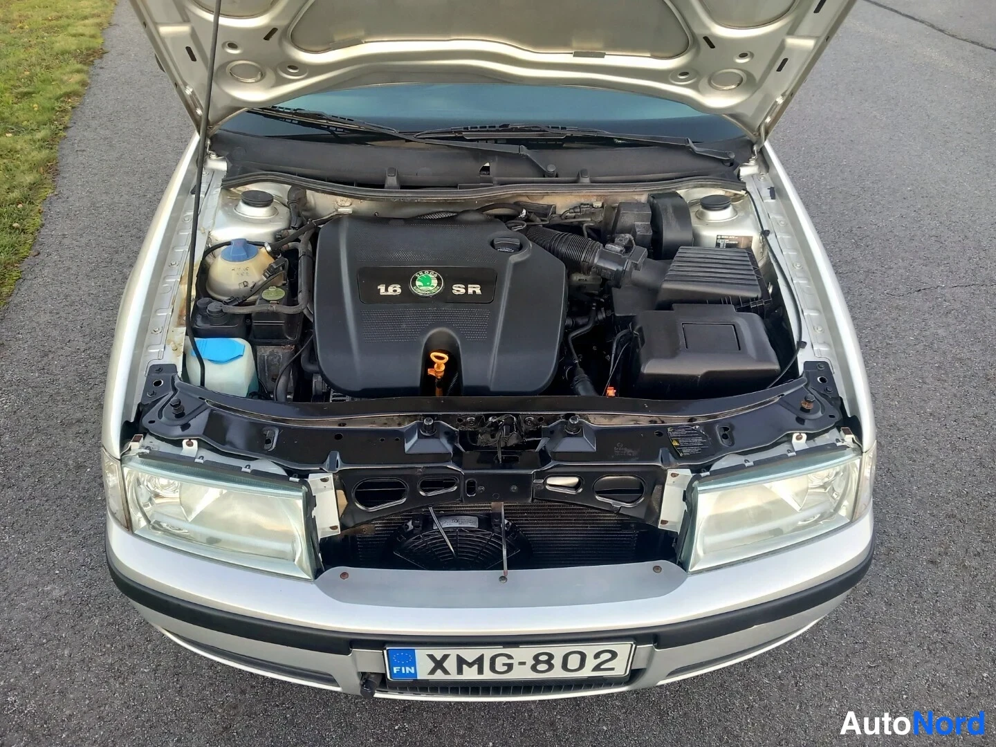 Hopea Skoda Octavia 2001, moottoritila, kuva 25