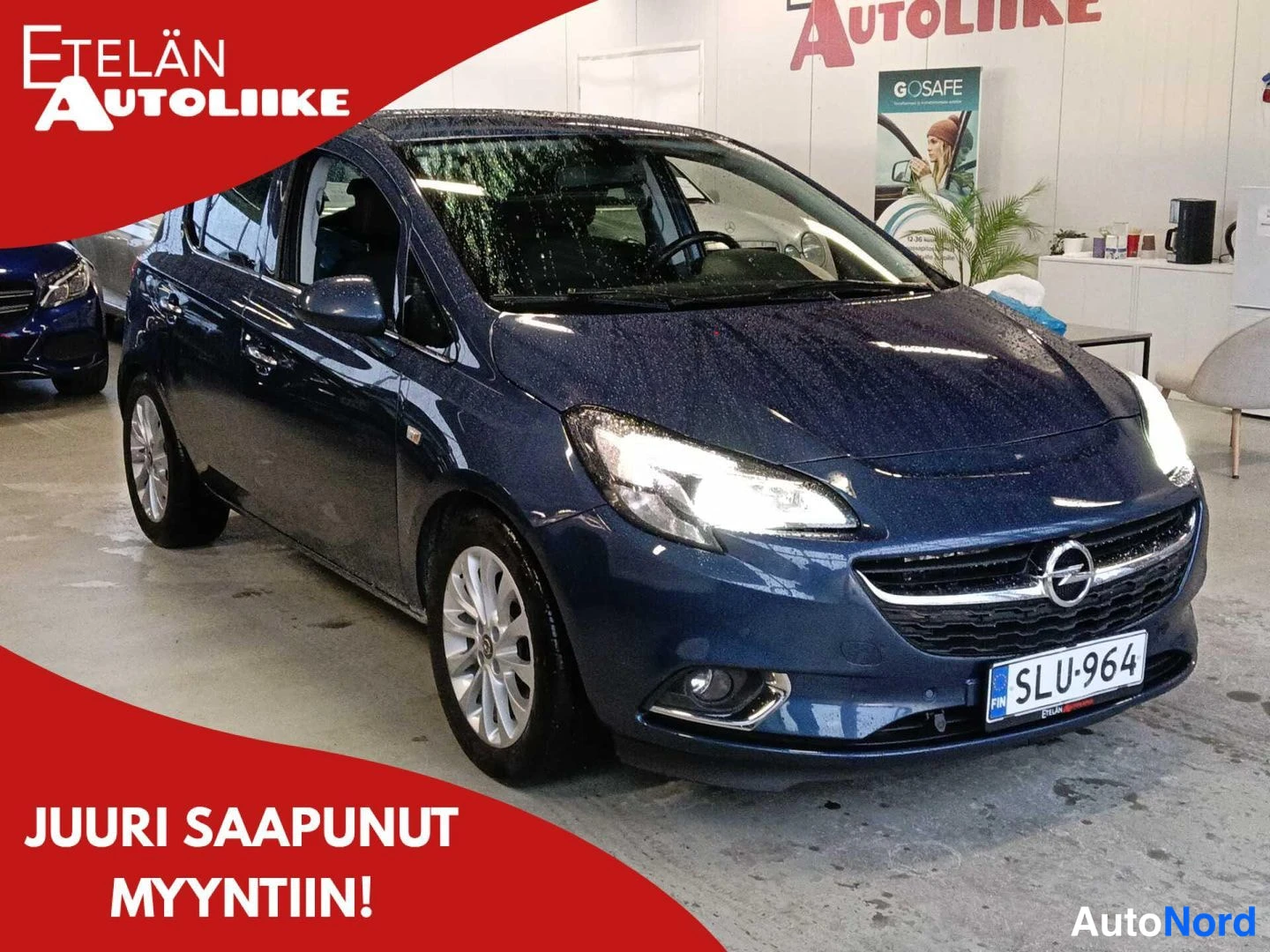 Sininen Opel Corsa 2015, etuviisto, keula oikealle, kuva 2