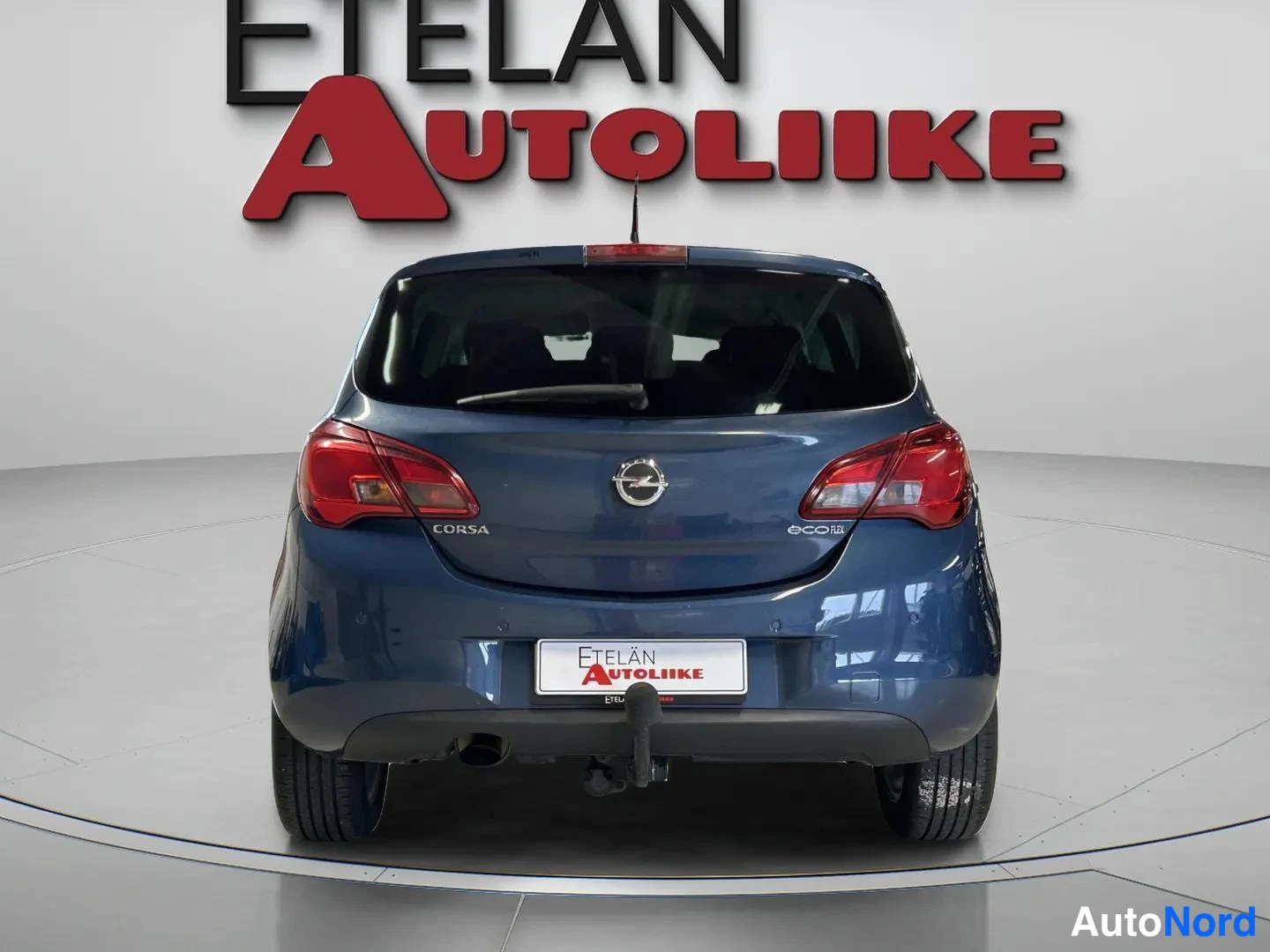 Sininen Opel Corsa 2015, takaa, kuva 7