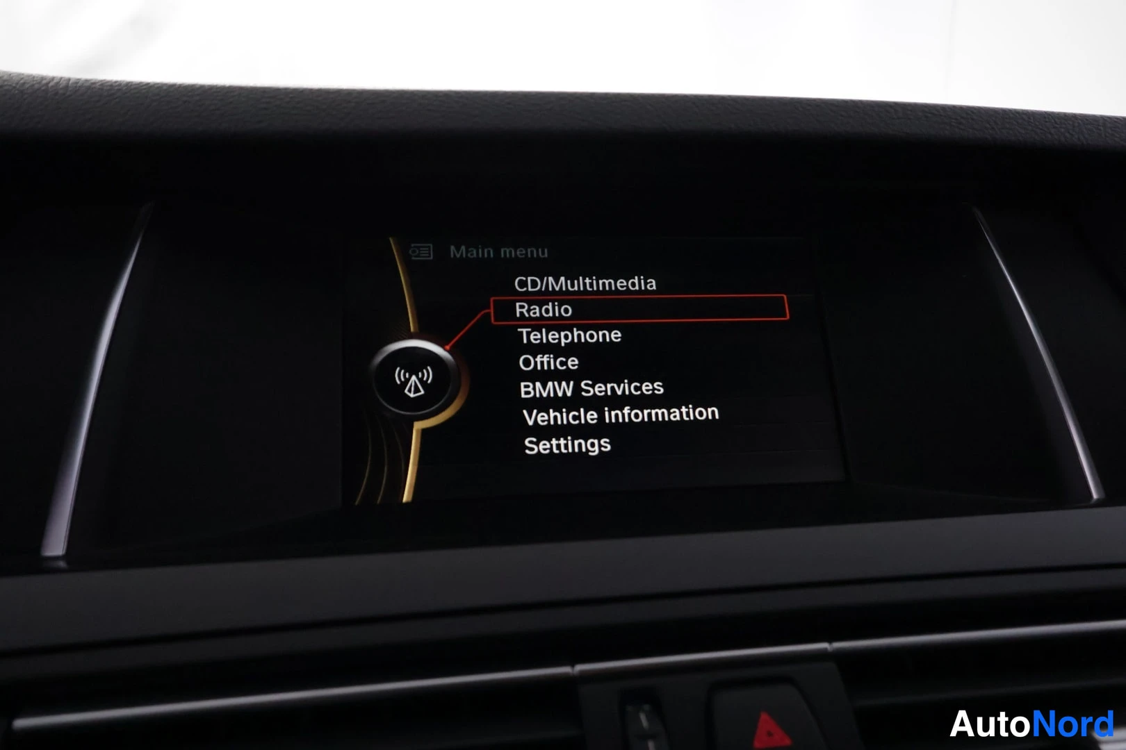 Musta BMW 520d xDrive 2013, yksityiskohta, kuva 31