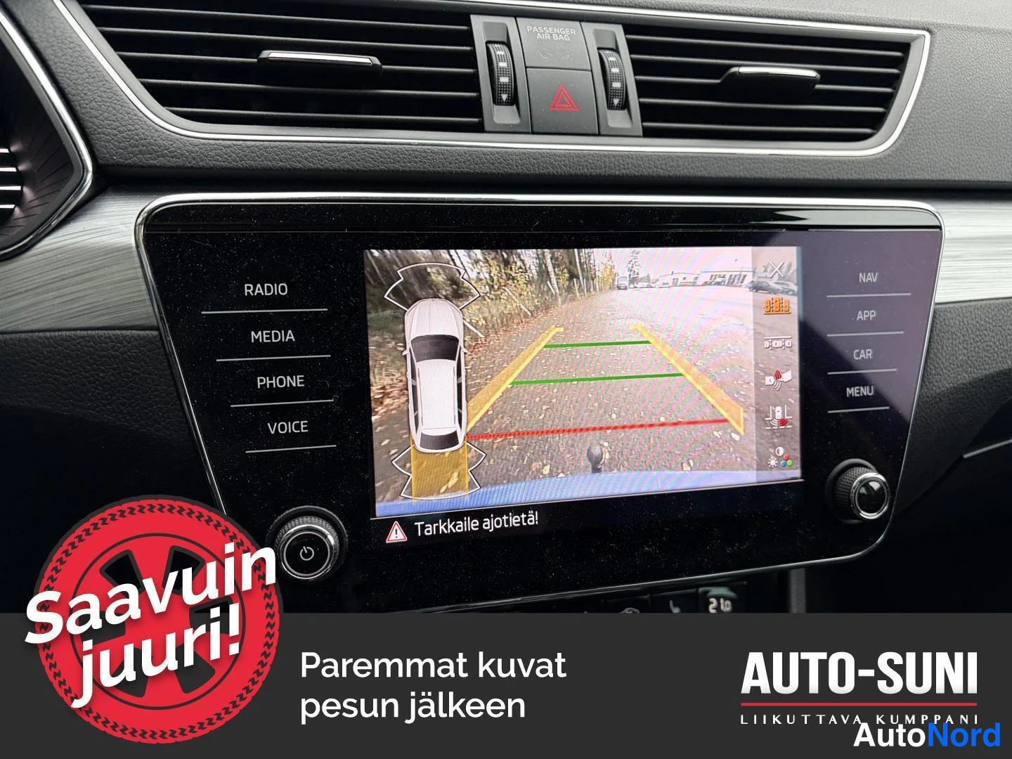 Sininen Skoda Superb 2020, yksityiskohta, kuva 5