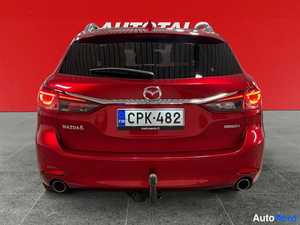Punainen Mazda 6 2021, takaa, kuva 8