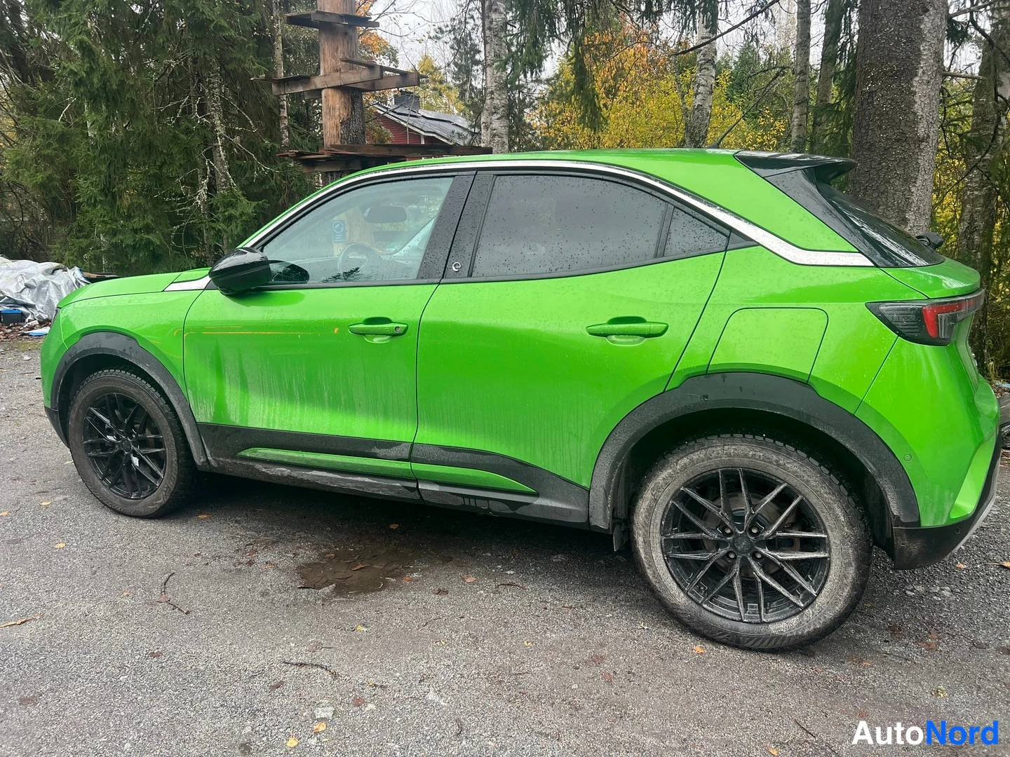 Vihreä Opel Mokka 2021, takaviisto, kuva 3
