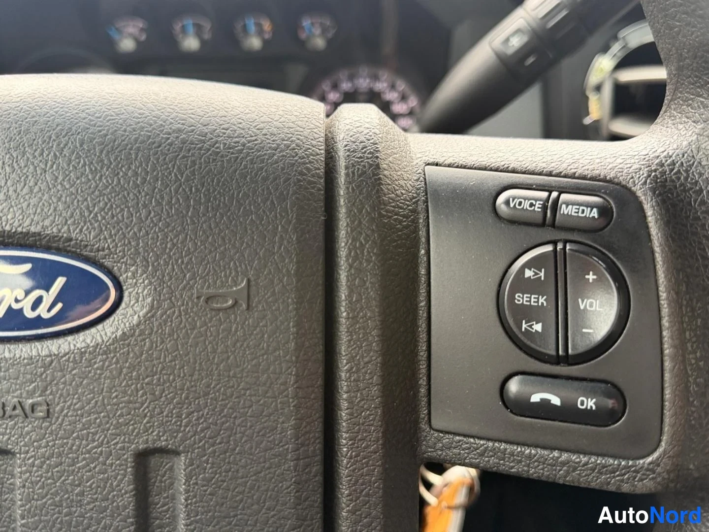 Black Ford F-250 2012, detail, photo 22