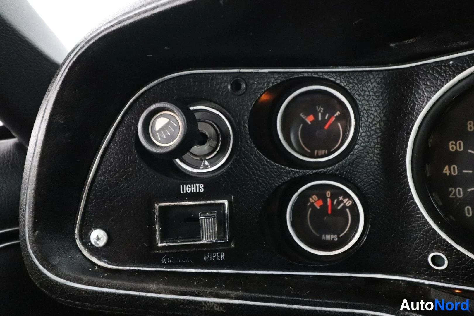 Musta Chevrolet Camaro 1976, yksityiskohta, kuva 11
