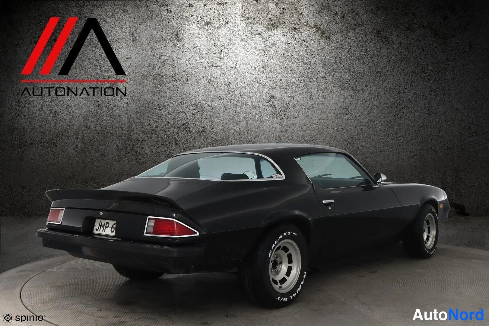 Musta Chevrolet Camaro 1976, takaviisto, kuva 4