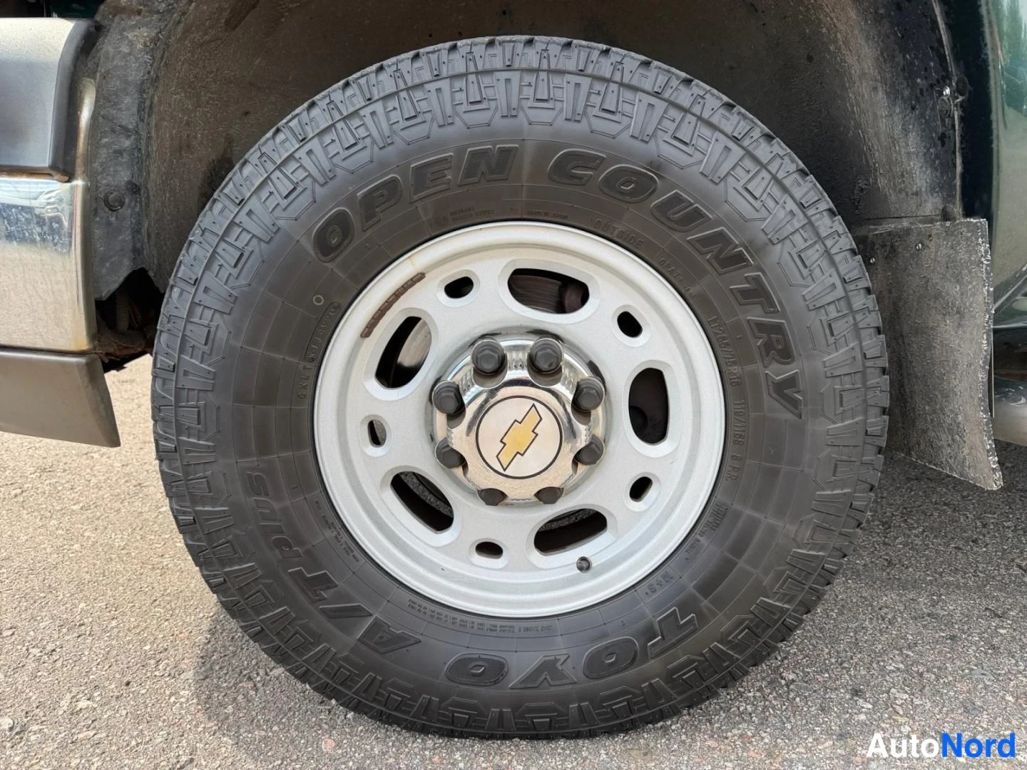 Vihreä Chevrolet Silverado 2005, yksityiskohta, kuva 15
