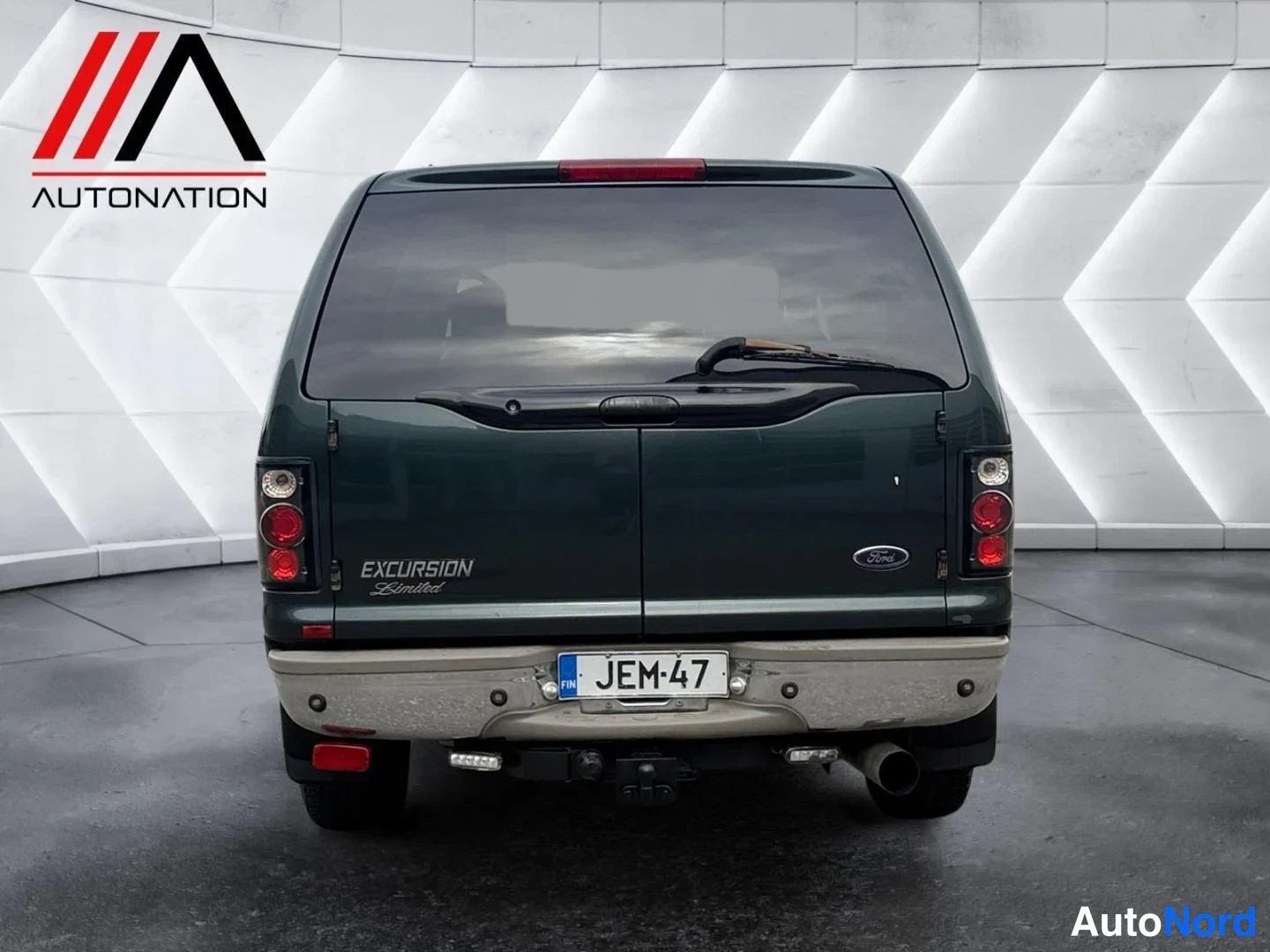 Harmaa Ford Excursion 2000, takaa, kuva 8