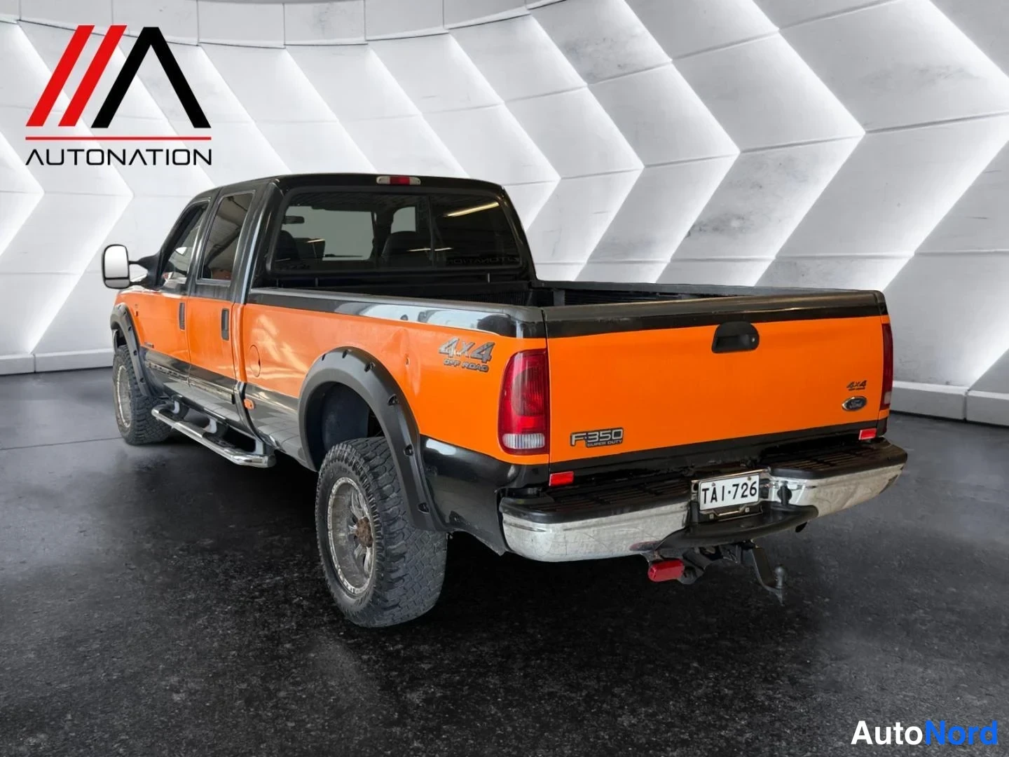 Musta Ford F-350 2001, takaviisto, kuva 4