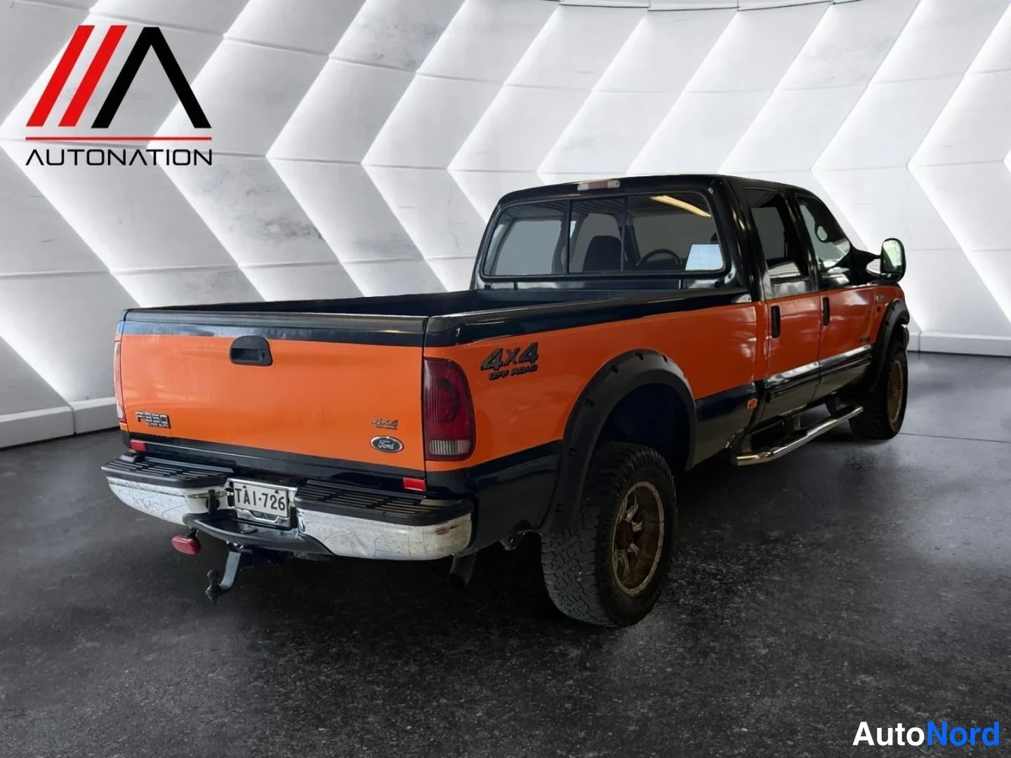 Musta Ford F-350 2001, takaviisto, kuva 5