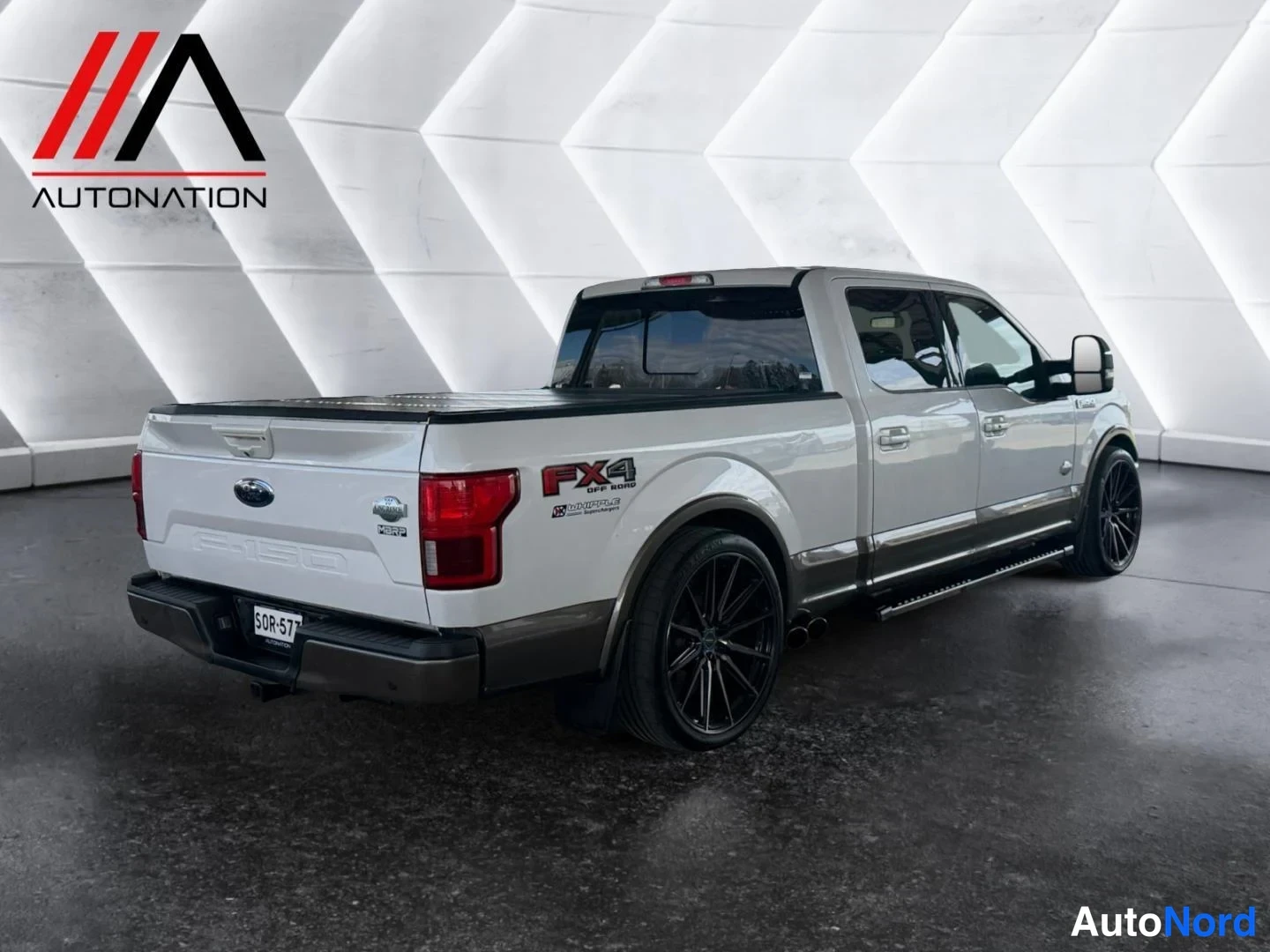 Valkoinen Ford F-150 2018, takaviisto, kuva 7