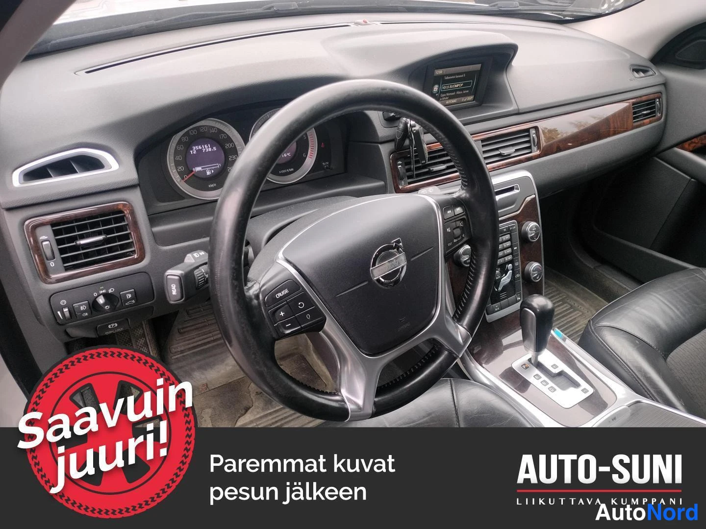 Hopea Volvo V70 2011, ohjaamo, kuva 5