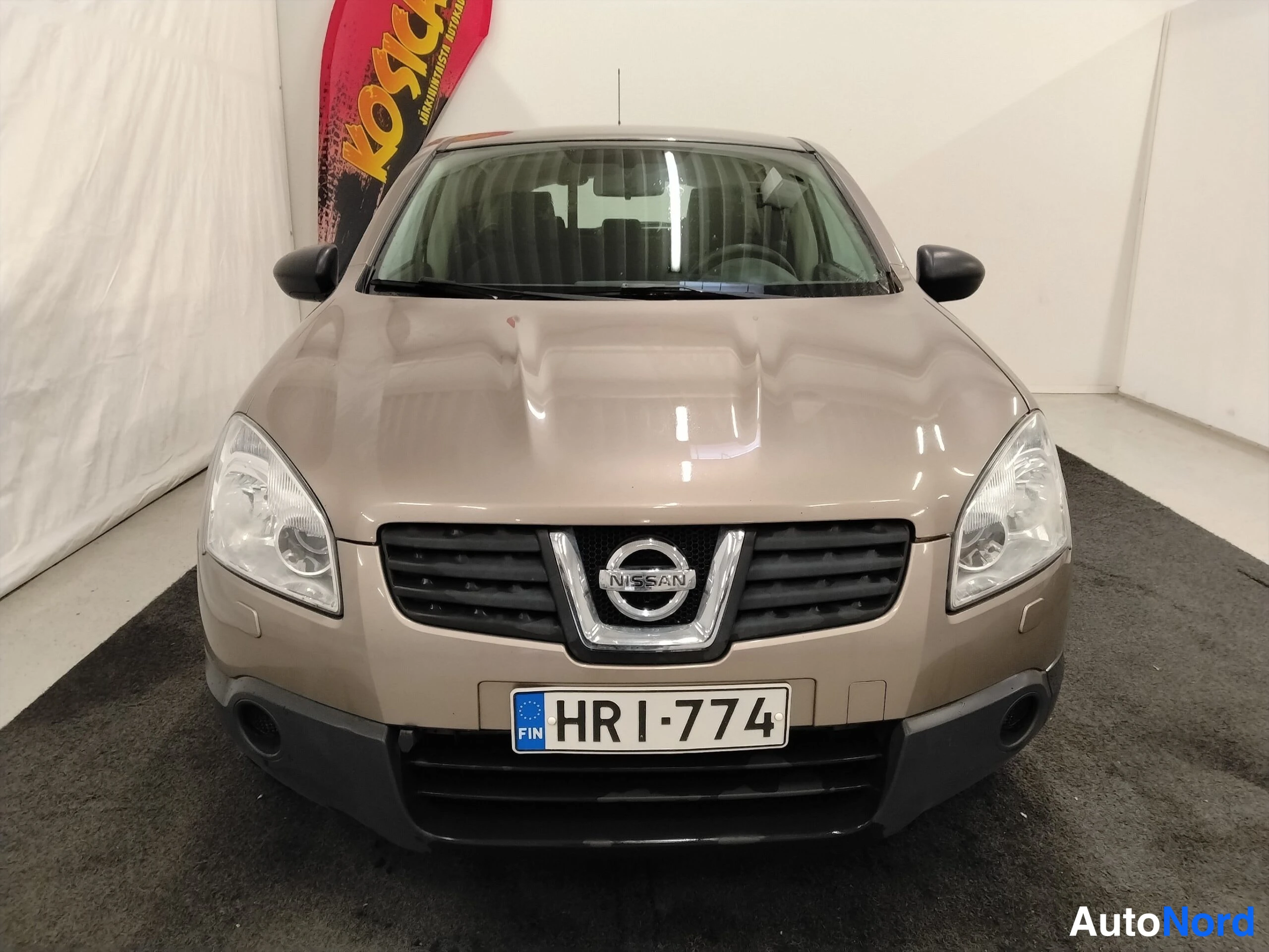 Ruskea Nissan Qashqai 2008, edestä, kuva 5