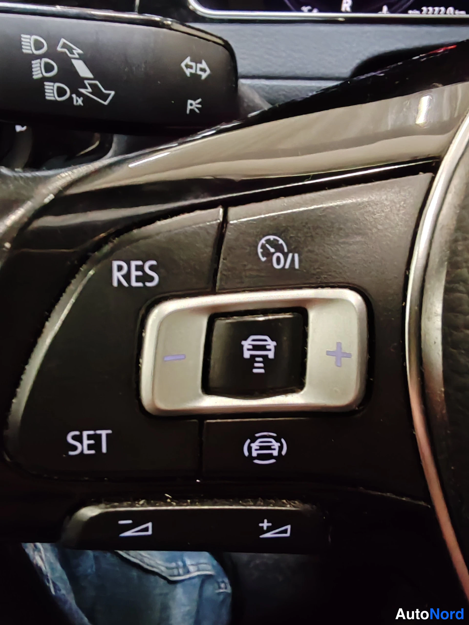 Harmaa Volkswagen Golf 2019, yksityiskohta, kuva 38