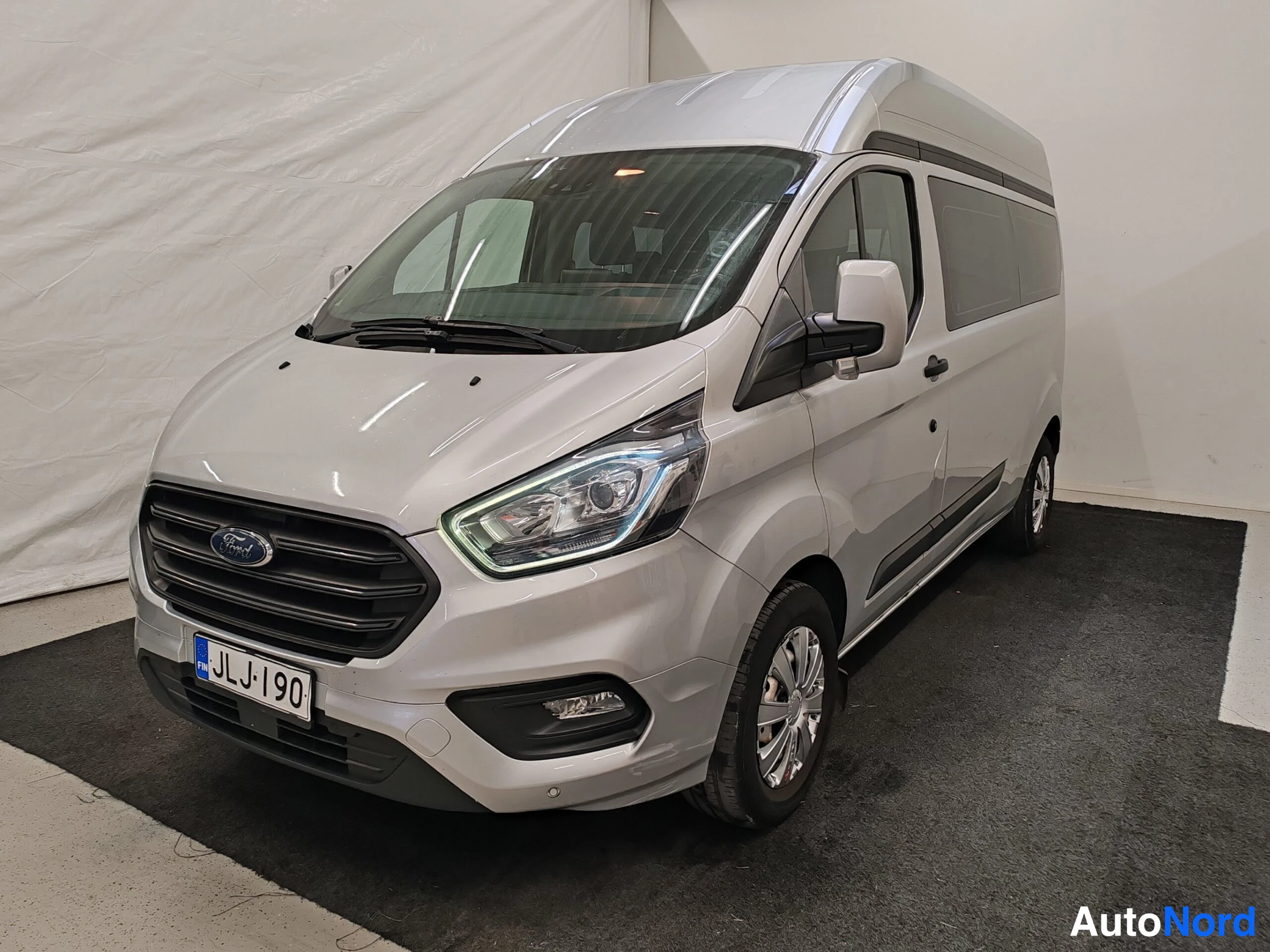 Hopea Ford Transit Custom 2019, etuviisto, keula vasemmalle, kuva 3
