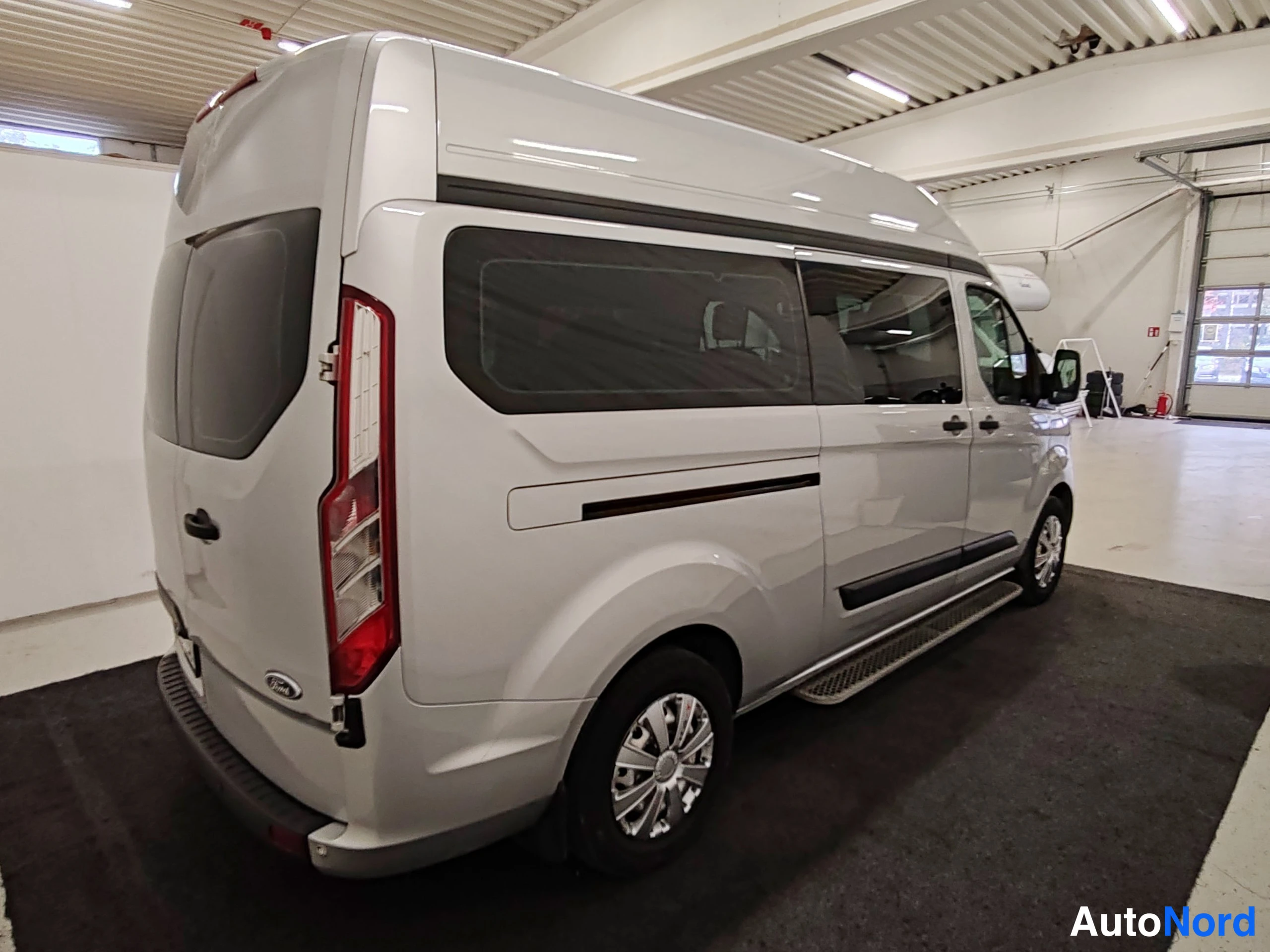 Hopea Ford Transit Custom 2019, takaviisto, kuva 14