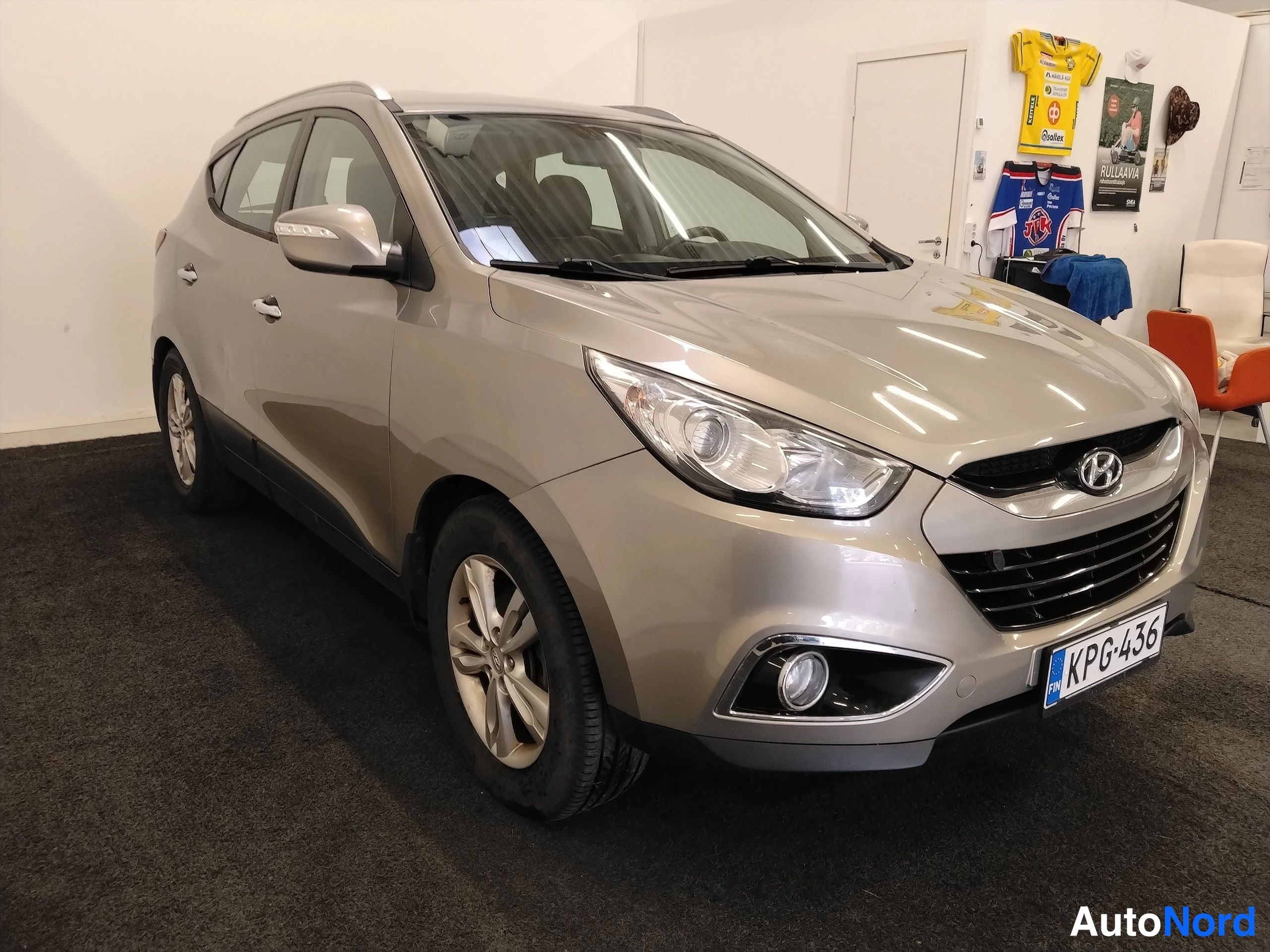 Hopea Hyundai ix35 2010, etuviisto, keula oikealle, kuva 4