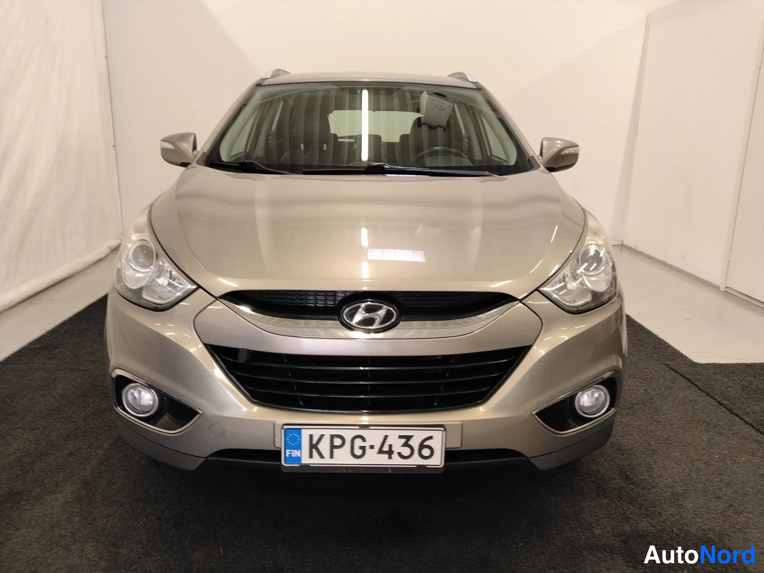Hopea Hyundai ix35 2010, edestä, kuva 6
