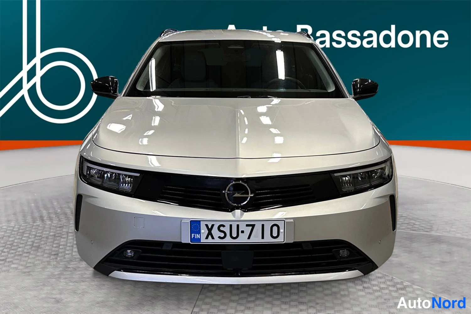 Hopea Opel Astra Sports Tourer 2024, edestä, kuva 3