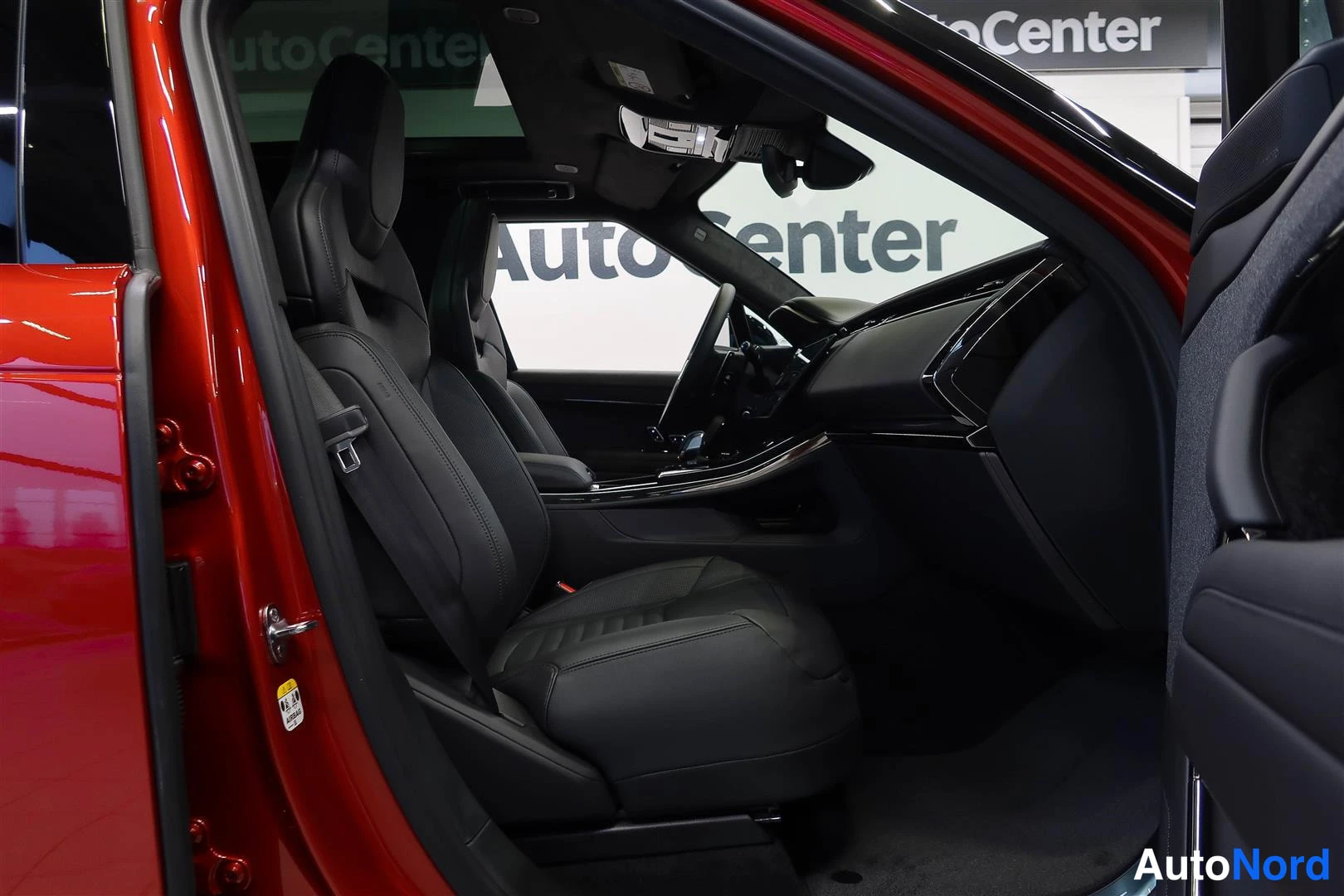 Oranssi Land Rover Range Rover Sport 2026, etuistuimet, kuva 13