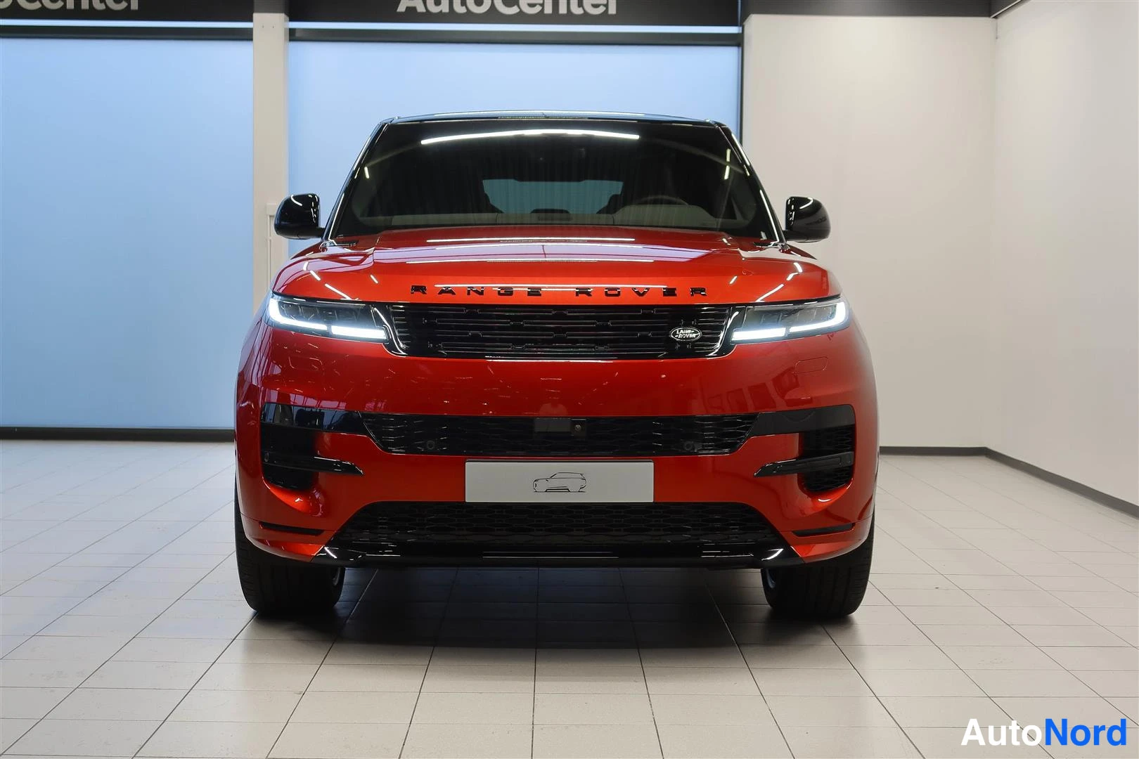 Oranssi Land Rover Range Rover Sport 2026, edestä, kuva 4