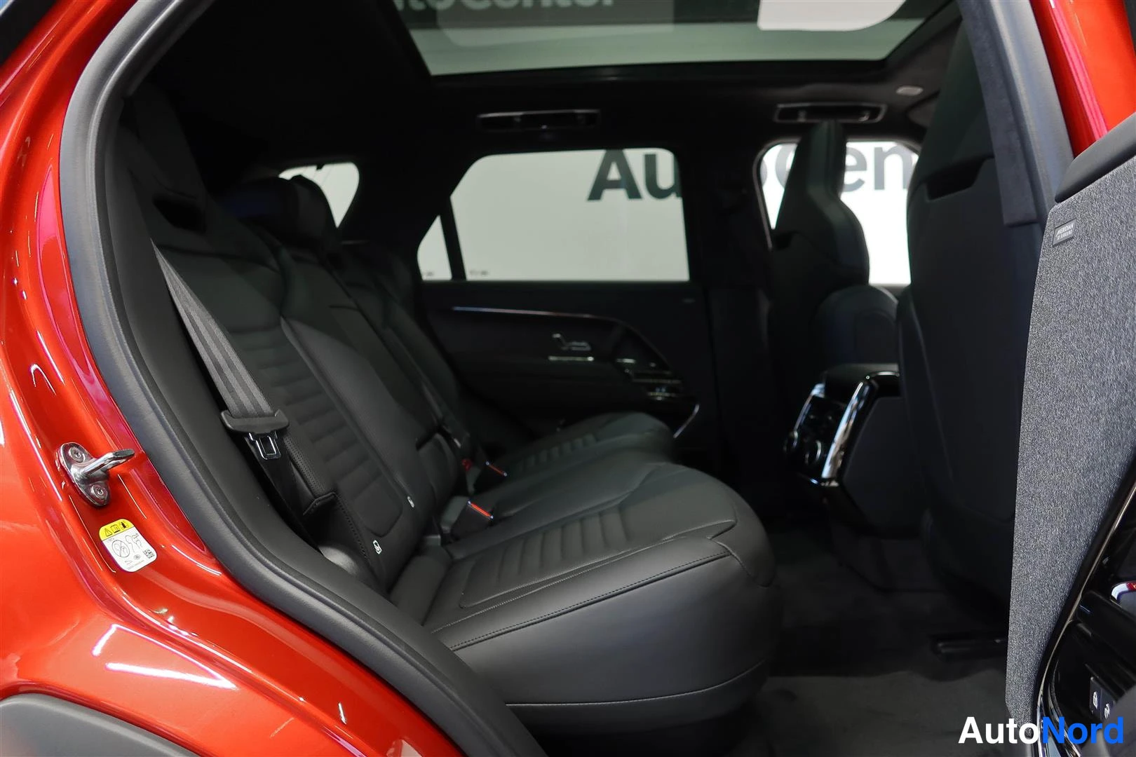 Oranssi Land Rover Range Rover Sport 2026, takaistuimet, kuva 14