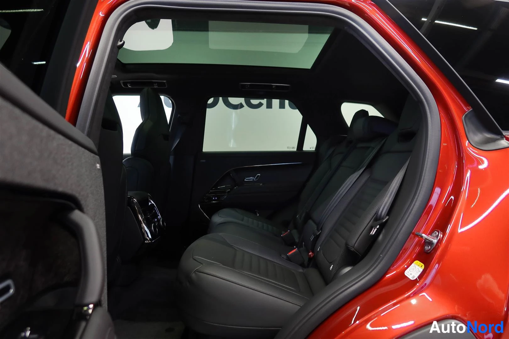 Oranssi Land Rover Range Rover Sport 2026, takaistuimet, kuva 15
