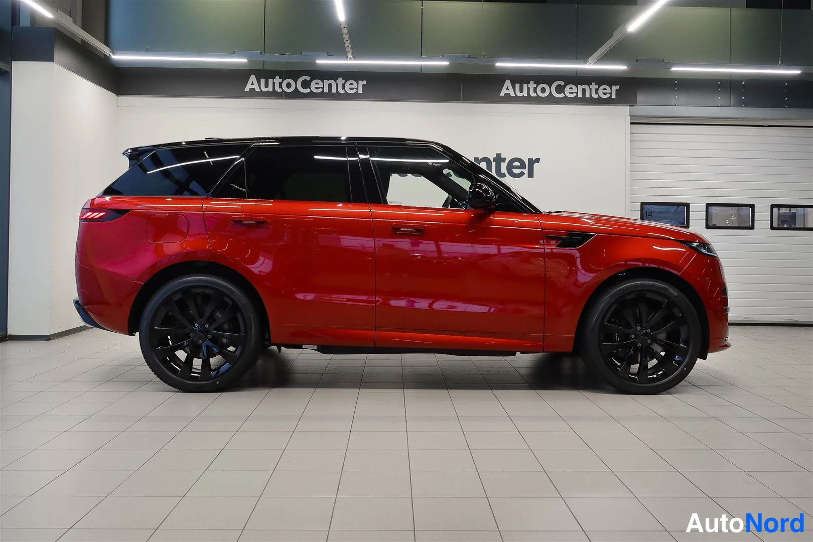 Oranssi Land Rover Range Rover Sport 2026, sivulta, kuva 6