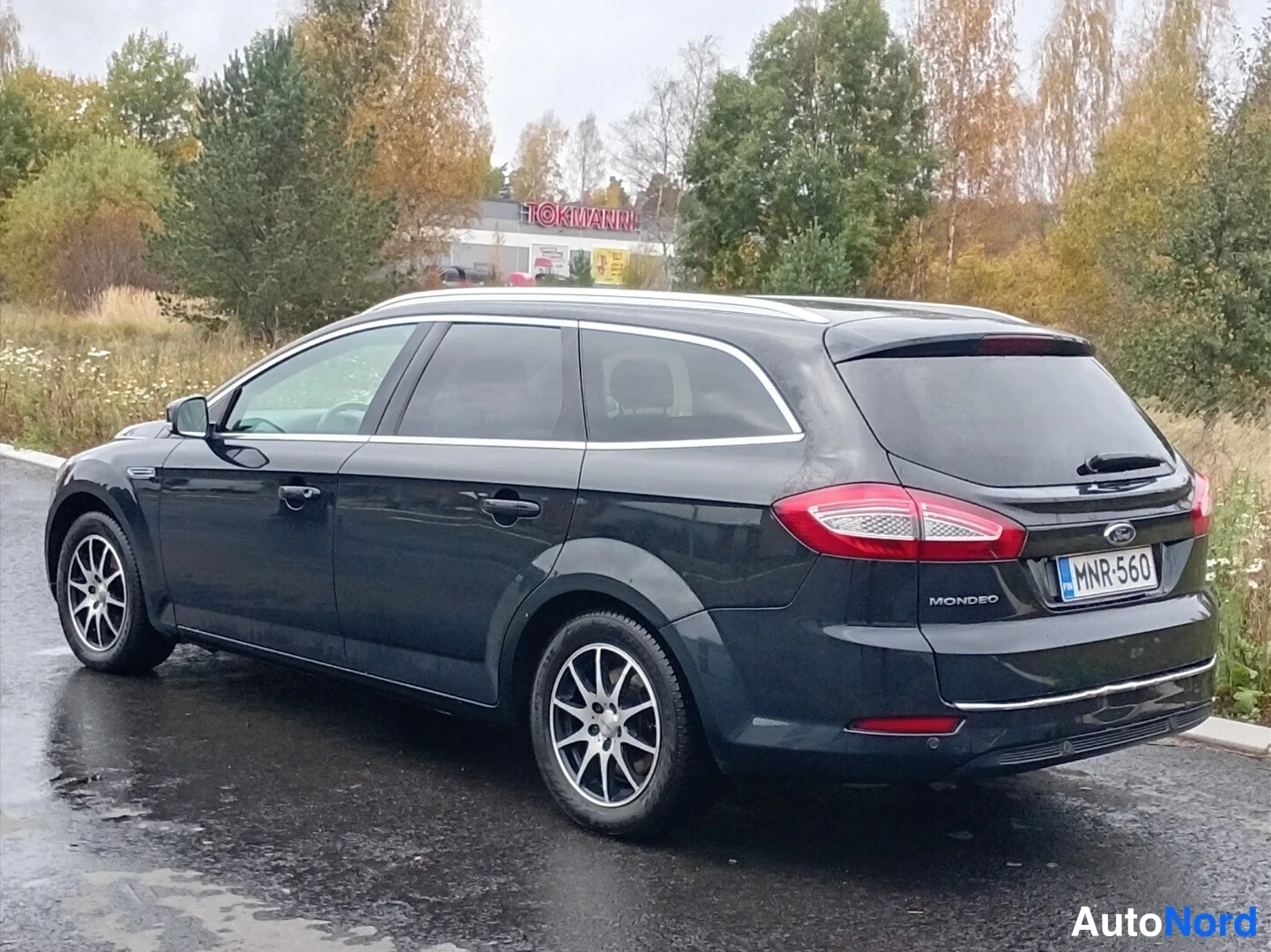 Musta Ford Mondeo 2014, takaviisto, kuva 5