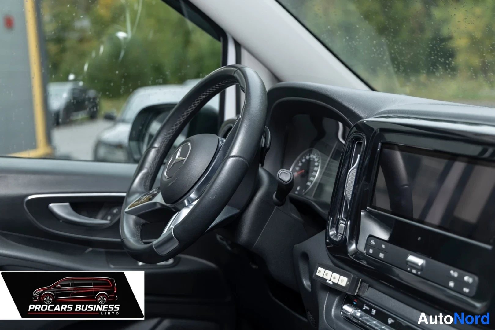 Valkoinen Mercedes-Benz Vito 119 CDI 2025, ohjaamo, kuva 8