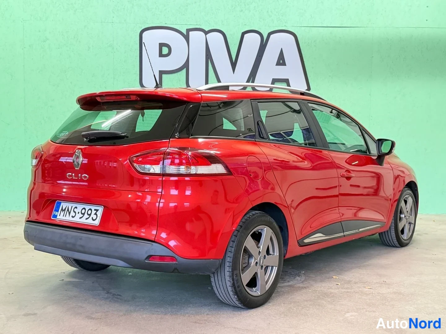 Punainen Renault Clio 2018, takaviisto, kuva 5