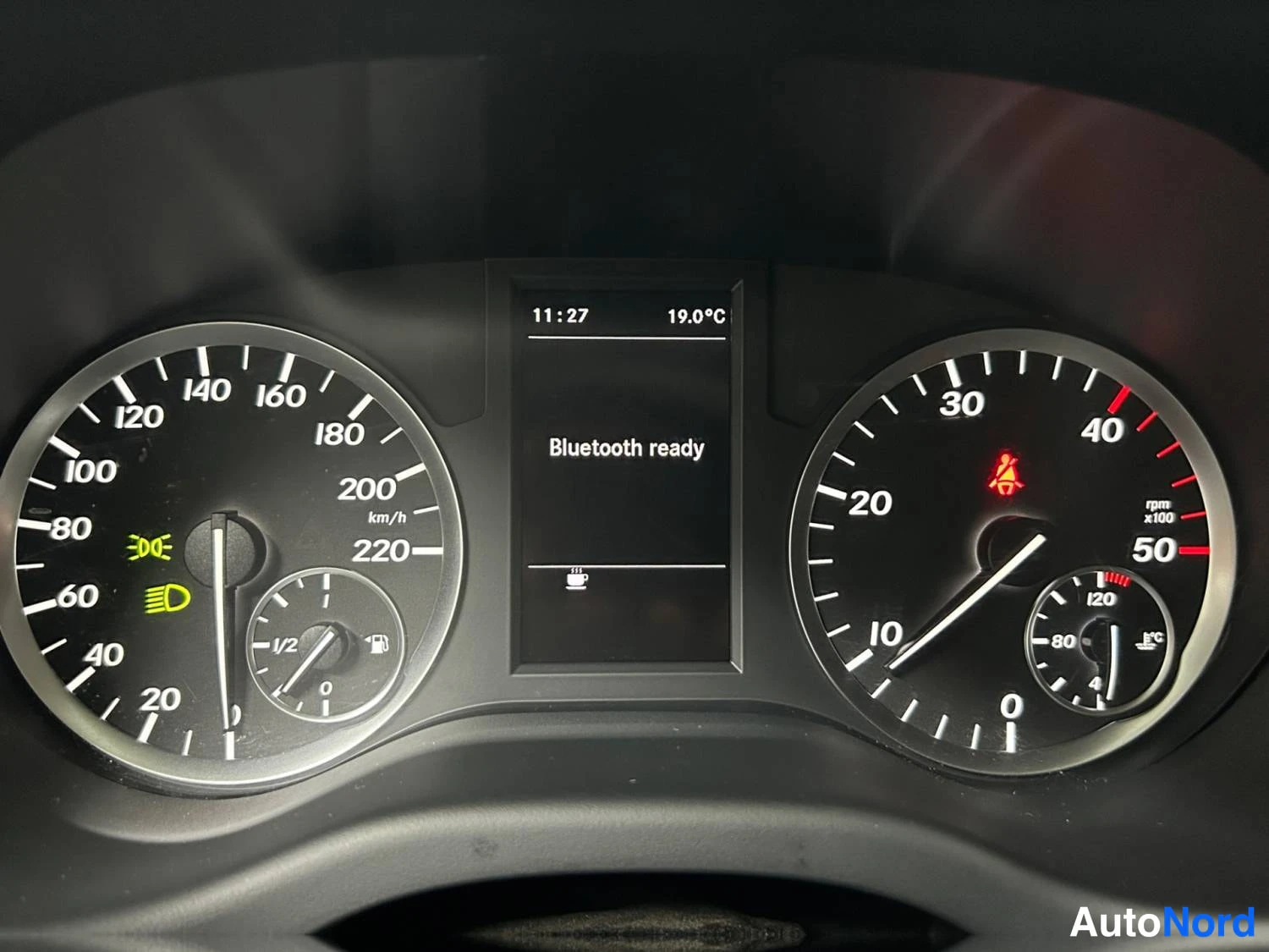 Valkoinen Mercedes-Benz Vito 109 CDI 2017, kuva 21
