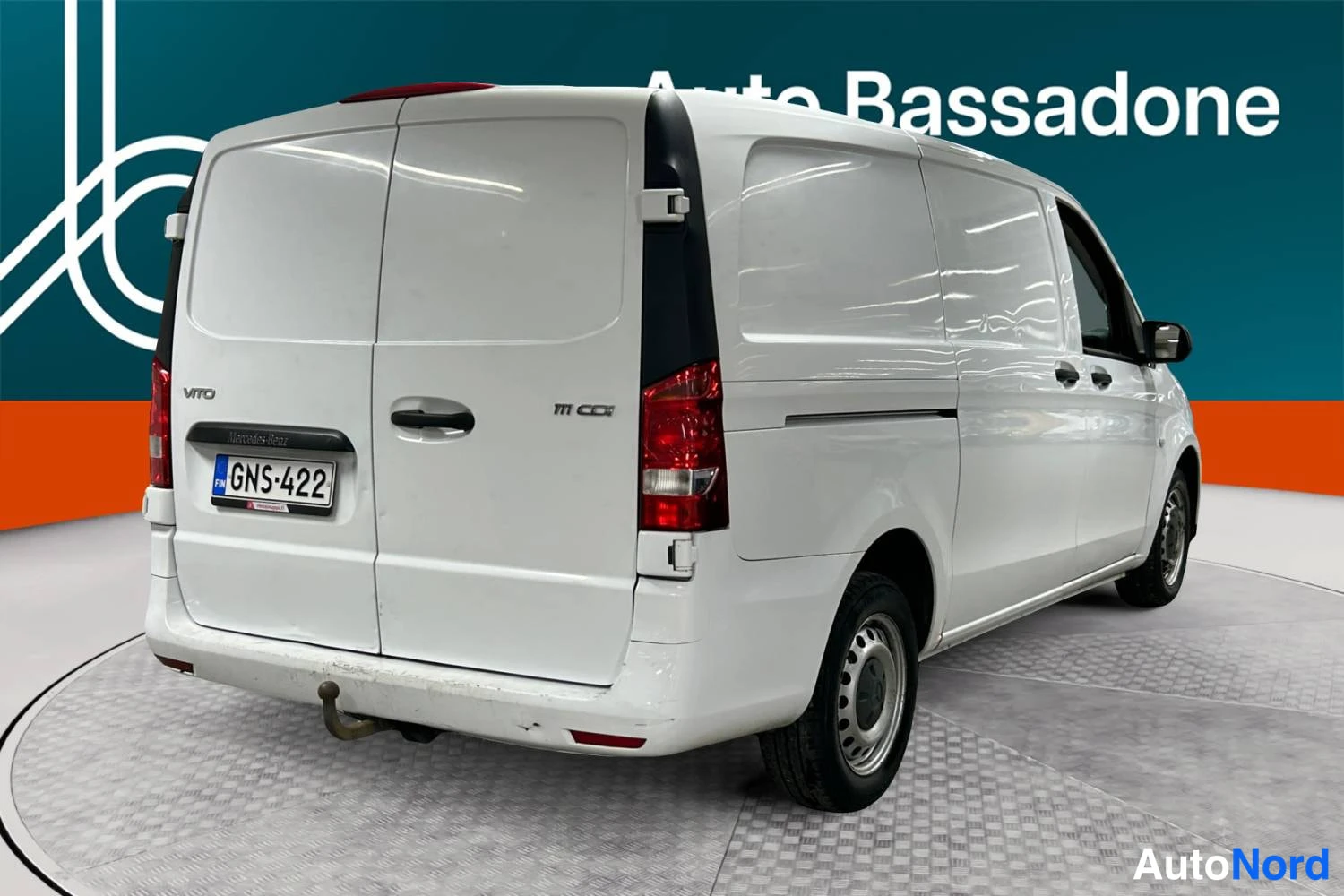 Valkoinen Mercedes-Benz Vito 109 CDI 2017, takaviisto, kuva 7