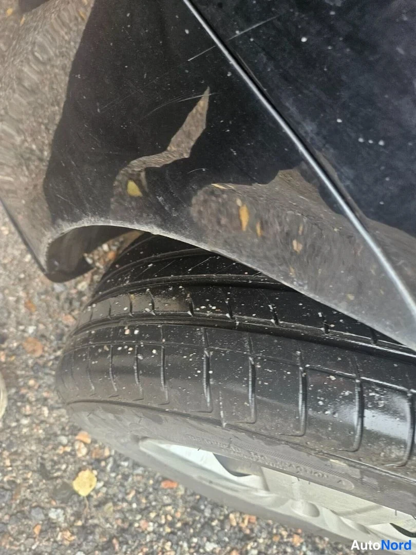 Musta Toyota Corolla Verso 2008, yksityiskohta, kuva 9
