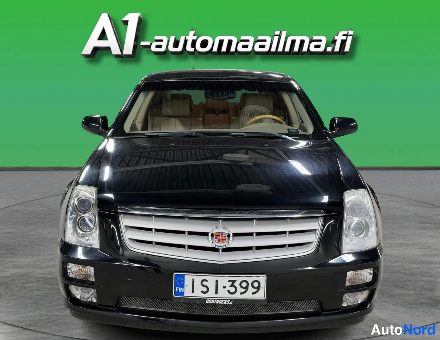 Black Cadillac STS 2005, front, photo 3