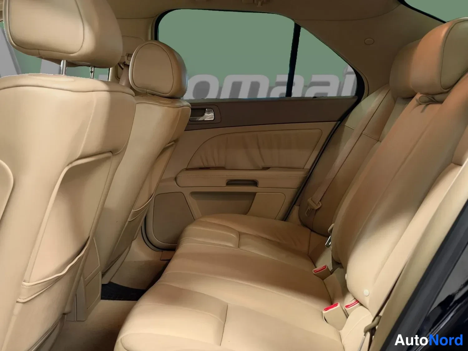 Black Cadillac STS 2005, rear seats, photo 11