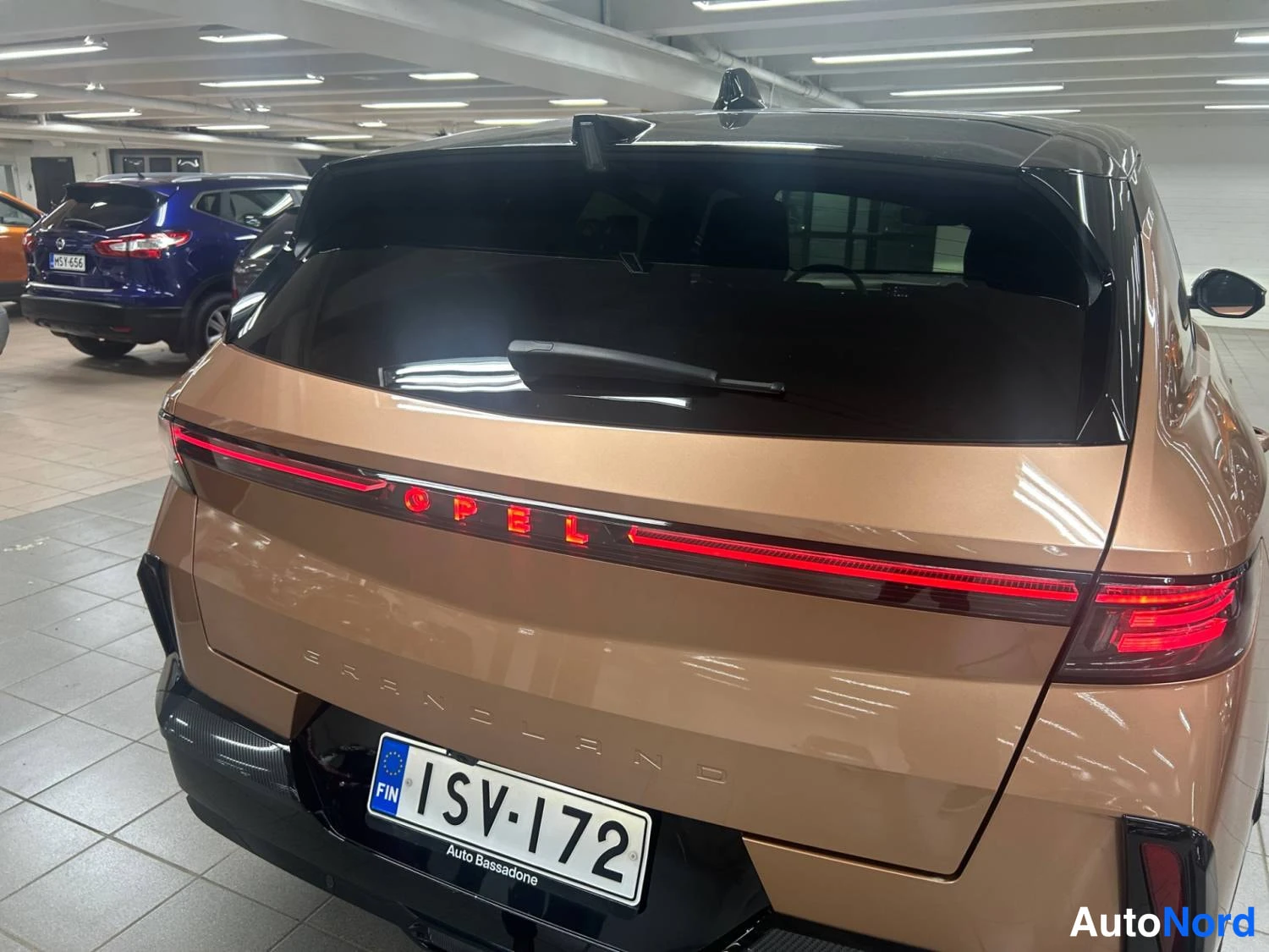 Kupari Opel Grandland 2025, takaa, kuva 9
