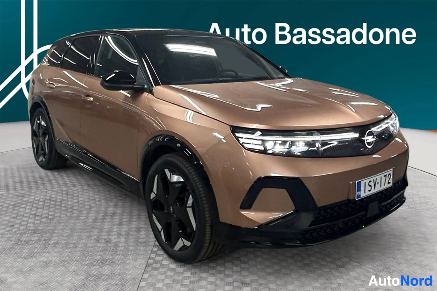 Kupari Opel Grandland 2025, etuviisto, keula oikealle, kuva 2